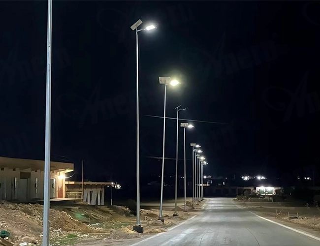 Luzes de rua led movidas a energia solar